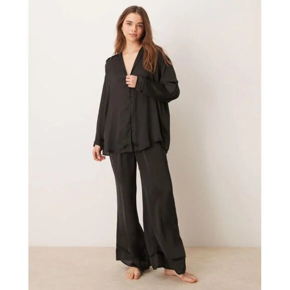 Free People Other - FREE PEOPLE Dreamy Days Pajamas in Black Size Large